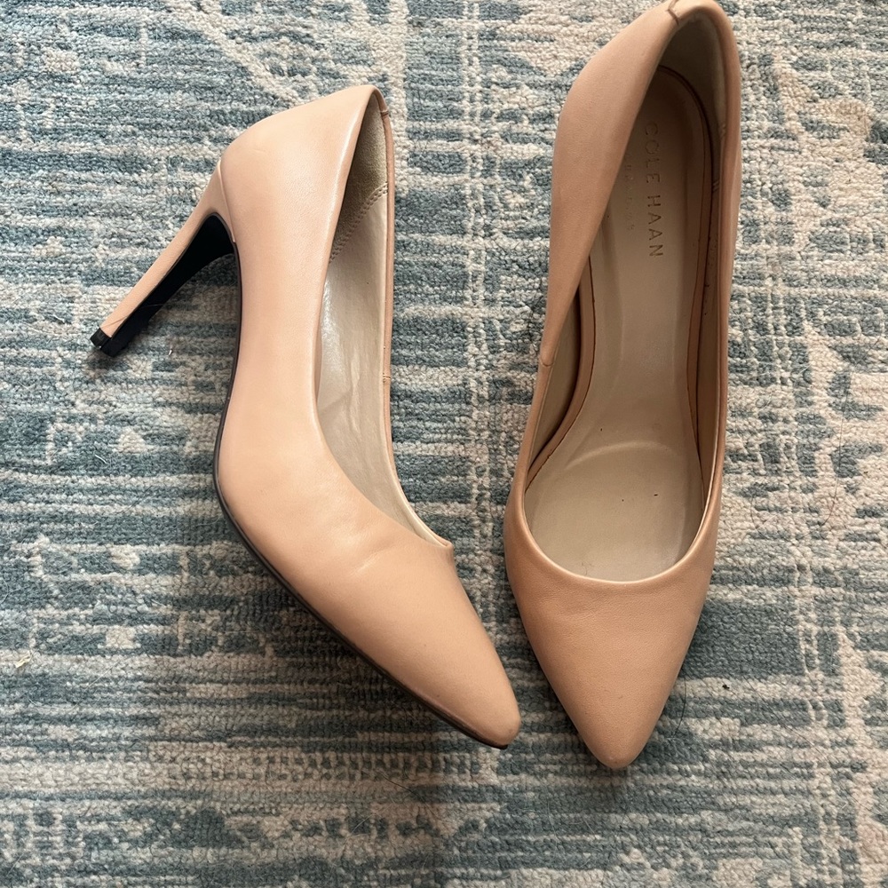 Cole Haan nude pumps heels